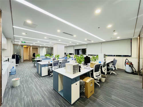 亿利生态广场 325㎡办公室 3.7元/平米/天